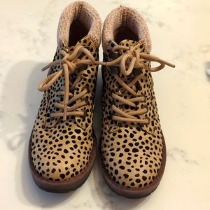 Blowfish boots size 6 BUNDLE TO SAVE!
